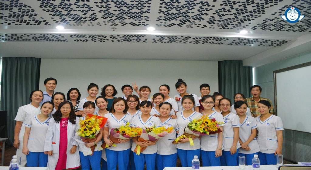 Chào mừng ngày Quốc Tế Điều Dưỡng - Bệnh viện Tai Mũi Họng Sài Gòn