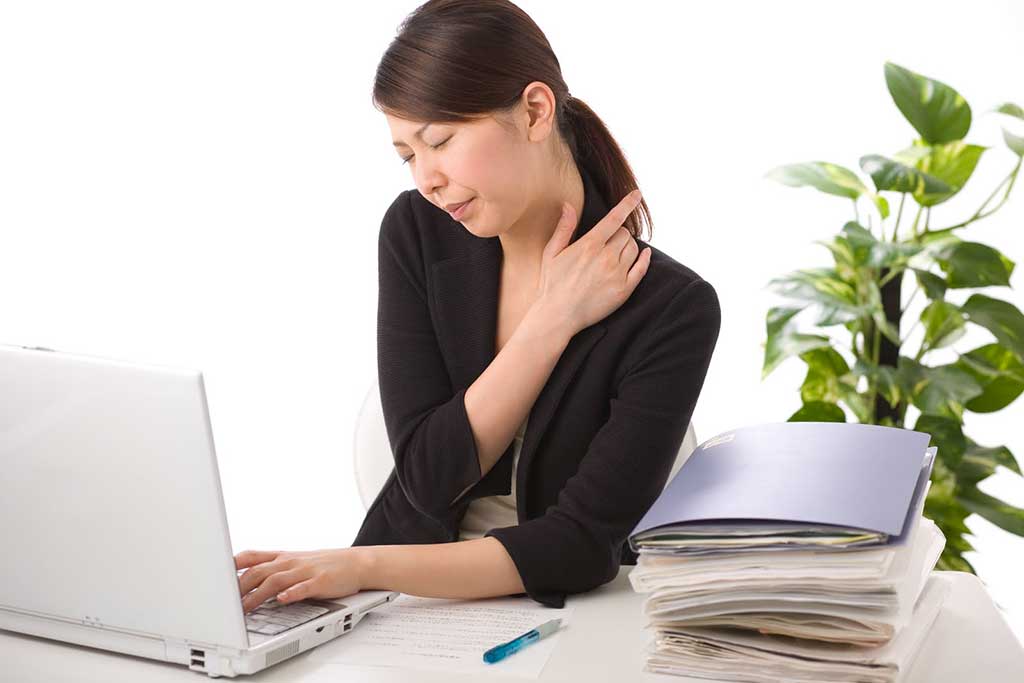 60% người làm văn phòng mắc các chứng bệnh về rối loạn cơ
