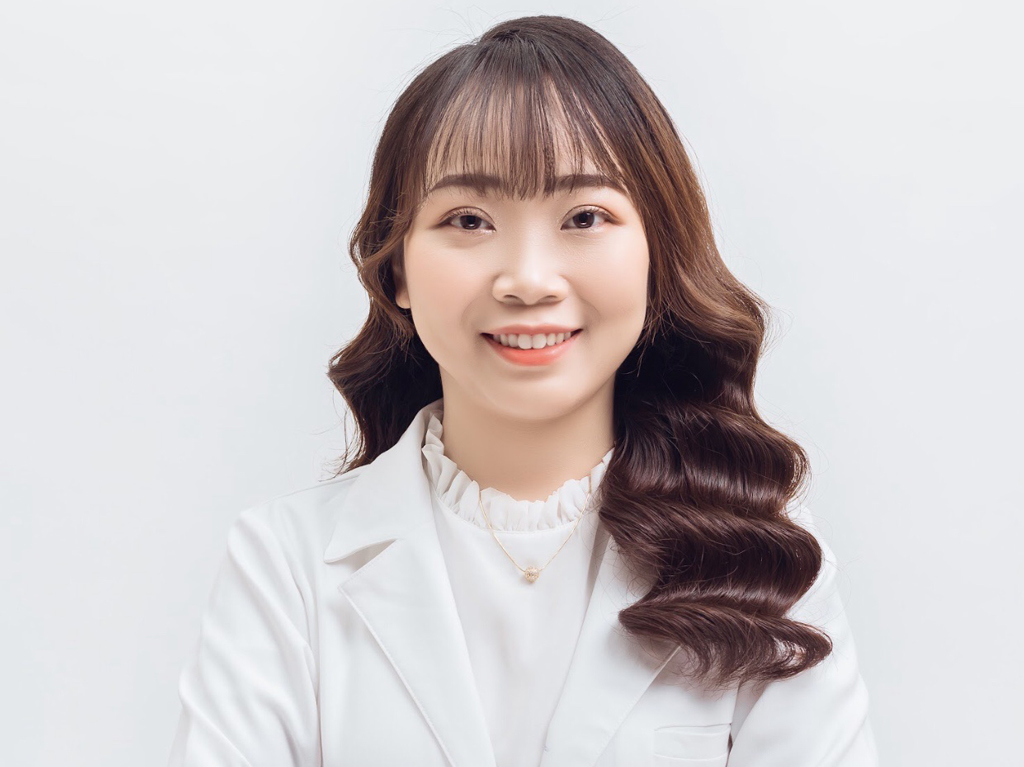 bac si Le Thanh Nhan